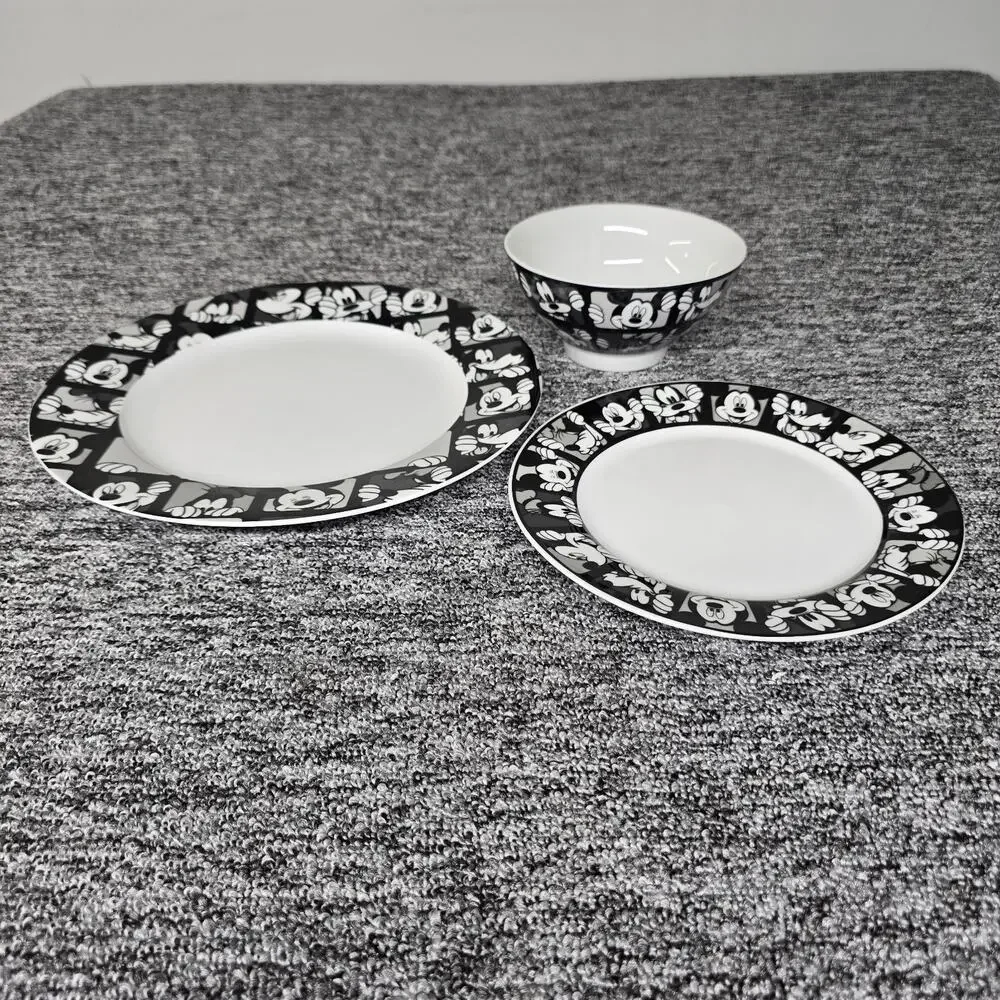 Disney Mickey Mouse & Goofy Grid Dinnerware Set 3 Piece Black & White